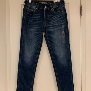 American eagle tomgirl vintage dark wash 6 R
